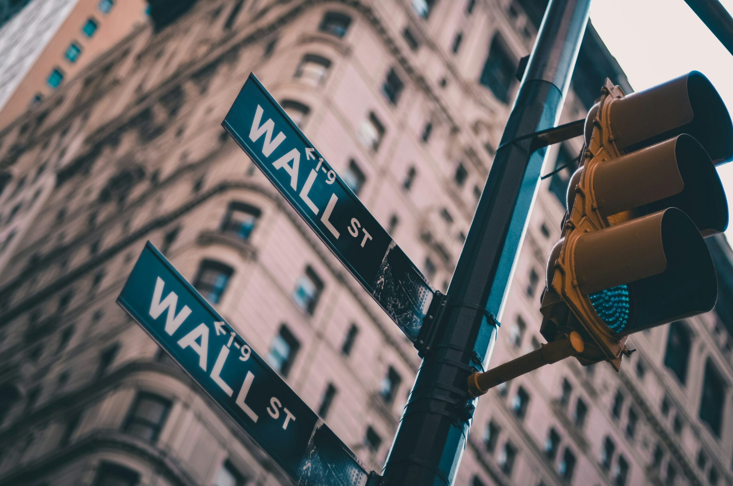 Four Ways to Get into Investment Banking